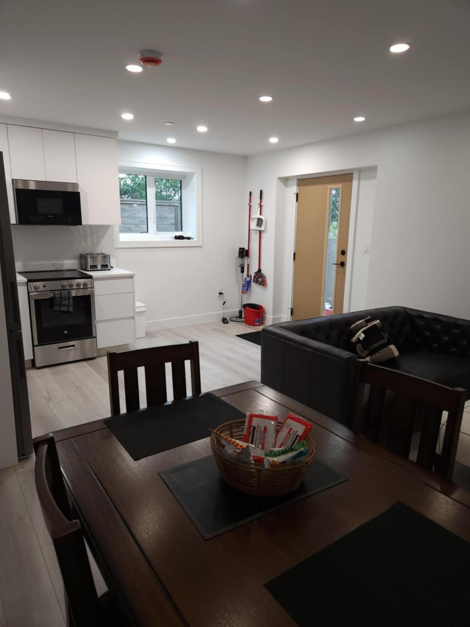 Signature Elegant Private Entrance Condo 1Br Haven Vancouver Exterior foto